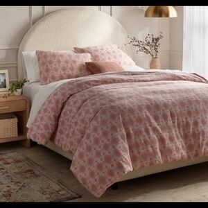 KING threshold duvet cover and pillow shams